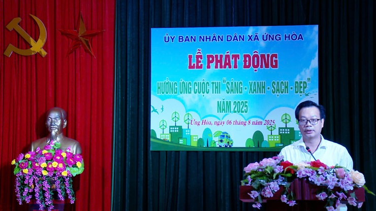 Ứng Hoà tổ chức Lễ phát động hưởng ứng cuộc thi “Sáng – Xanh – Sạch – Đẹp” năm 2025.- Ảnh 1.