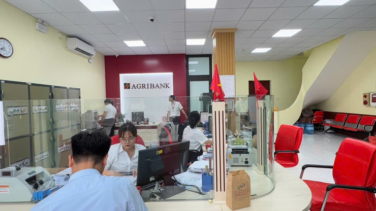 PHÒNG GIAO DỊCH AGRIBANK THANH THÙY: ĐƯA DỊCH VỤ NGÂN HÀNG ĐẾN GẦN NGƯỜI DÂN, ĐỒNG HÀNH PHÁT TRIỂN KINH TẾ NÔNG THÔN- Ảnh 2.