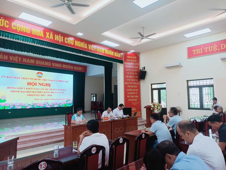 Ủy ban MTTQ Việt Nam xã Thiên Lộc tổ chức lấy ý kiến đóng góp vào dự thảo văn thảo văn kiện Đại hội Đảng bộ các cấp- Ảnh 4.