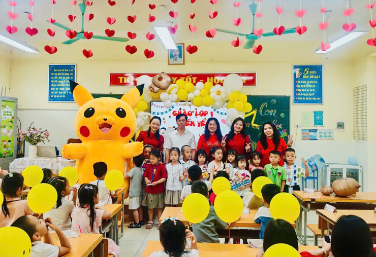 Trường Tiểu học Hoàng Liệt hân hoan chào đón học sinh lớp Một - Dìu dắt những bước đi đầu tiên đầy yêu thương và hi vọng - Ảnh 5.