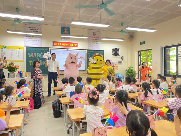 Ngày hội đón học sinh lớp 1 - khởi đầu hạnh phúc tại trường Tiểu học Linh Đàm- Ảnh 1.