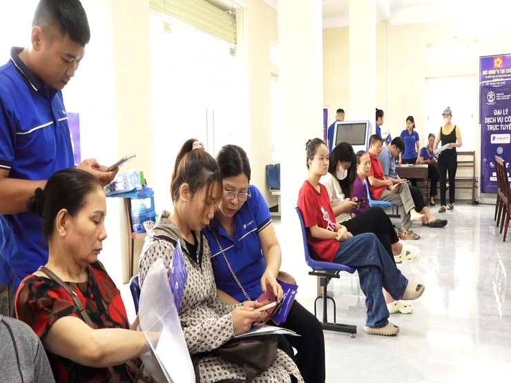 Xã Hương Sơn lan tỏa nhận thức, kỹ năng số đến từng người dân- Ảnh 6.