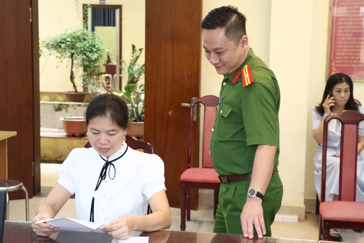 Xã Phú Xuyên tích cực hoàn thành kế hoạch cấp đổi thẻ Đảng viên- Ảnh 7.