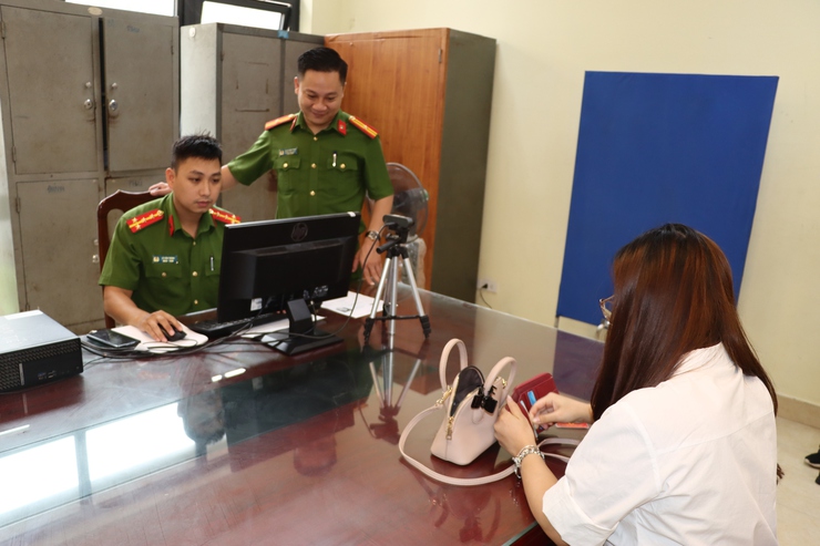 Xã Phú Xuyên tích cực hoàn thành kế hoạch cấp đổi thẻ Đảng viên- Ảnh 15.
