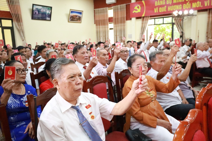 Khai mạc Đại hội đại biểu Đảng bộ xã Minh Châu lần thứ I: Dấu mốc cho chặng đường phát triển mới.- Ảnh 6.