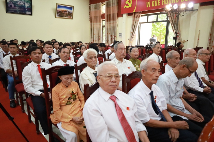 Khai mạc Đại hội đại biểu Đảng bộ xã Minh Châu lần thứ I: Dấu mốc cho chặng đường phát triển mới.- Ảnh 4.