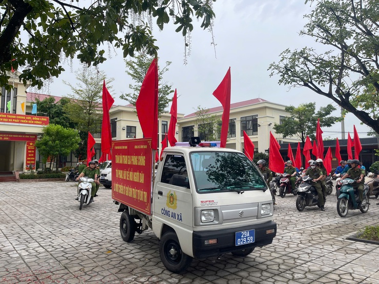 UBND XÃ VĨNH THANH TỔ CHỨC LỄ RA QUÂN ĐẢM BẢO TRẬT TỰ ĐÔ THỊ, TRẬT TỰ CÔNG CỘNG, PHÒNG CHỐNG TỘI PHẠM, ĐẢM BẢO AN NINH, AN TOÀN ĐẠI HỘI ĐẢNG CÁC CẤP- Ảnh 10.