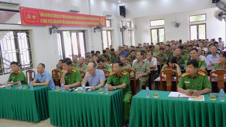 Sơ kết 01 năm triển khai lực lượng tham gia bảo vệ an ninh trật tự ở cơ sở- Ảnh 1.