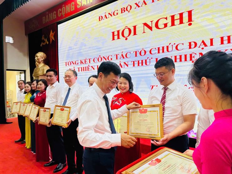 Đảng bộ xã Thiên Lộc tổ chức Hội nghị tổng kết công tác tổ chức Đại hội Đảng bộ xã lần thứ I, nhiệm kỳ 2025 - 2030- Ảnh 16.
