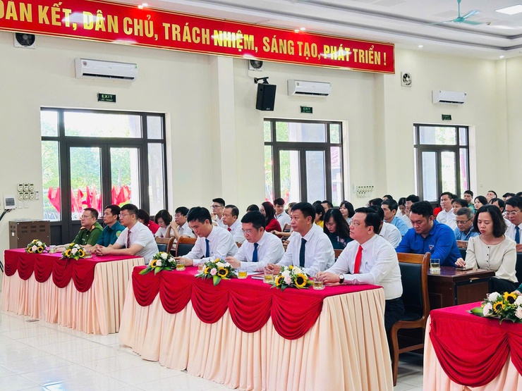 Đảng bộ xã Thiên Lộc tổ chức Hội nghị tổng kết công tác tổ chức Đại hội Đảng bộ xã lần thứ I, nhiệm kỳ 2025 - 2030- Ảnh 2.
