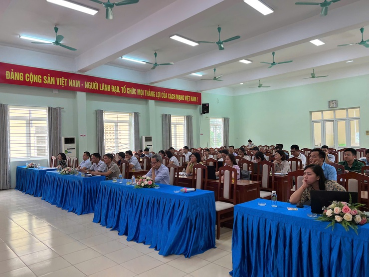 ĐẢNG ỦY XÃ NGỌC HỒI PHỐI HỢP VỚI PHÒNG CNTT THÀNH ỦY VÀ ĐƠN VỊ PHÁT TRIỂN PHẦN MỀM ( VNPT HÀ NỘI ) TỔ CHỨC TẬP HUẤN- Ảnh 2.