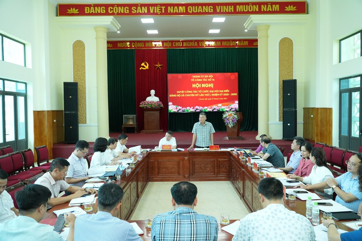 Đoàn công tác số 14 của Thành uỷ duyệt công tác tổ chức Đại hội đại biểu Đảng bộ xã Chuyên Mỹ lần thứ I, nhiệm kỳ 2025-2030- Ảnh 1.