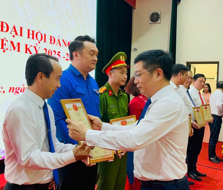 Đảng bộ xã Thiên Lộc tổ chức Hội nghị tổng kết công tác tổ chức Đại hội Đảng bộ xã lần thứ I, nhiệm kỳ 2025 - 2030- Ảnh 11.