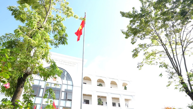 Xã Thanh Oai: Gắn biển công trình "Cột cờ Tổ quốc" chào mừng Đại hội đại biểu Đảng bộ xã lần thứ I, nhiệm kỳ 2025-2030- Ảnh 4.