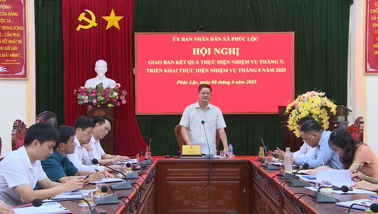 UBND xã Phúc Lộc tổ chức Hội nghị giao ban kết quả thực hiện nhiệm vụ tháng 7, triển khai nhiệm vụ trọng tâm tháng 8 năm 2025- Ảnh 1.