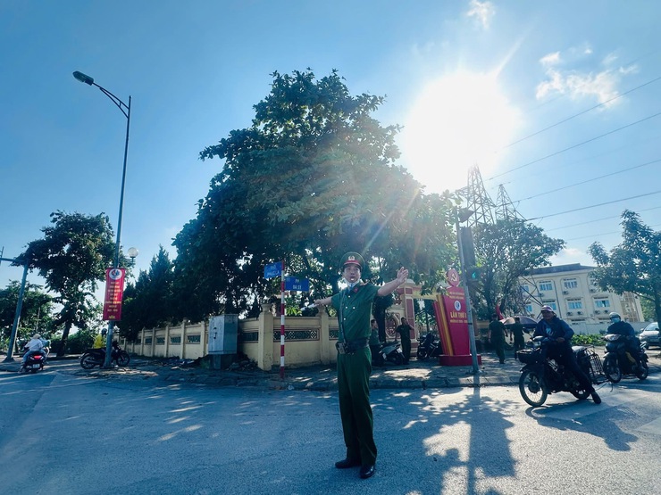 Tăng cường phối hợp triển khai thực hiện các nhiệm vụ trong đợt cao điểm tấn công trấn áp tội phạm nhân dịp kỷ niệm 80 năm Cách mạng tháng Tám thành công và Quốc khánh nước CHXHCN Việt Nam.- Ảnh 1.