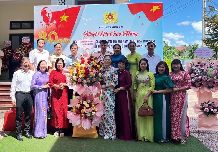 Xuân Mai tổ chức lễ kỷ niệm 80 năm Ngày truyền thống Công an nhân dân Việt Nam, 20 năm Ngày hội toàn dân bảo vệ an ninh Tổ quốc- Ảnh 4.