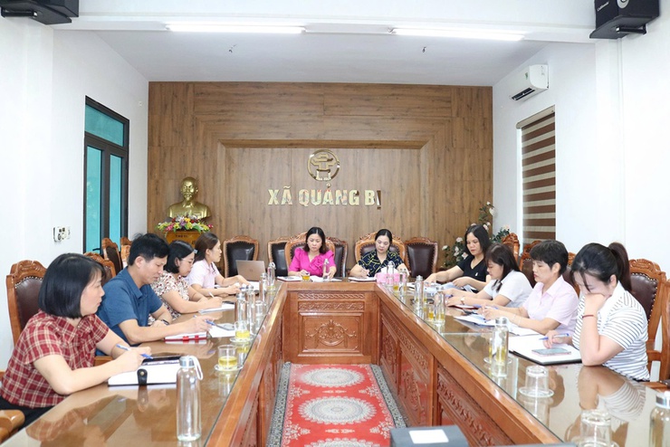 UBND xã Quảng Bị: tổ chức Hội nghị giao ban tháng 7 về tín dụng chính sách trên địa bàn xã- Ảnh 1.