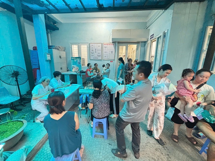 TIÊM CHỦNG MỞ RỘNG CHO TRẺ EM
Tầm quan trọng của vắc-xin và tiêm chủng- Ảnh 1.