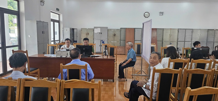CÔNG AN XÃ THIÊN LỘC TRIỂN KHAI CẤP ĐỔI THẺ ĐẢNG VIÊN THEO QUY ĐỊNH MỚI.- Ảnh 3.
