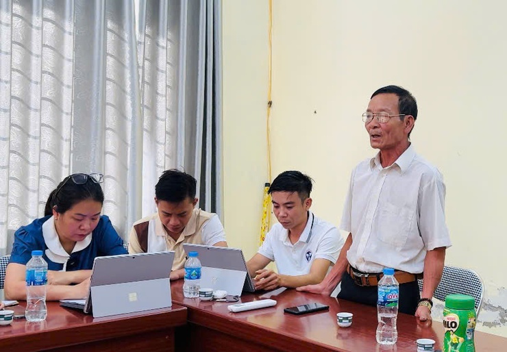 ĐỒNG CHÍ CHỦ TỊCH UBND XÃ DỰ SINH HOẠT CHUYÊN ĐỀ THÁNG 8/2025 TẠI CHI BỘ THÔN NGỌ XÁ- Ảnh 3.