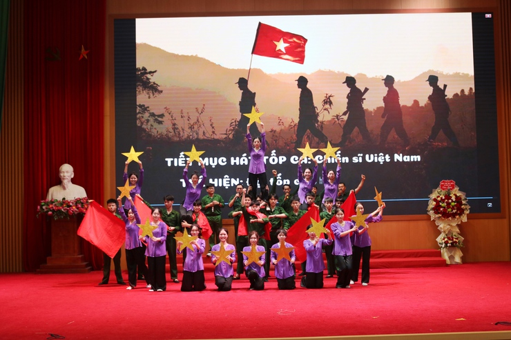 "Dưới Cờ Đảng Quang Vinh – Quê Hương Rạng Rỡ Tương Lai": Dấu Ấn Văn Hóa Mới Từ Quốc Oai- Ảnh 13.