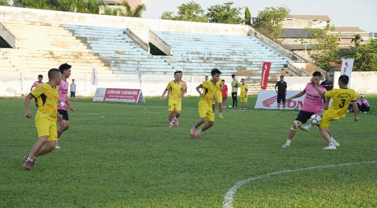 Chung kết, bế mạc và trao giải bóng đá tranh Cup Dung Vượng 2025.- Ảnh 2.