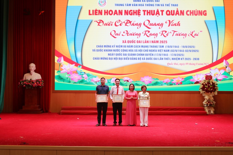 "Dưới Cờ Đảng Quang Vinh – Quê Hương Rạng Rỡ Tương Lai": Dấu Ấn Văn Hóa Mới Từ Quốc Oai- Ảnh 37.