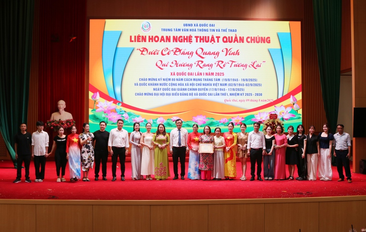 "Dưới Cờ Đảng Quang Vinh – Quê Hương Rạng Rỡ Tương Lai": Dấu Ấn Văn Hóa Mới Từ Quốc Oai- Ảnh 39.