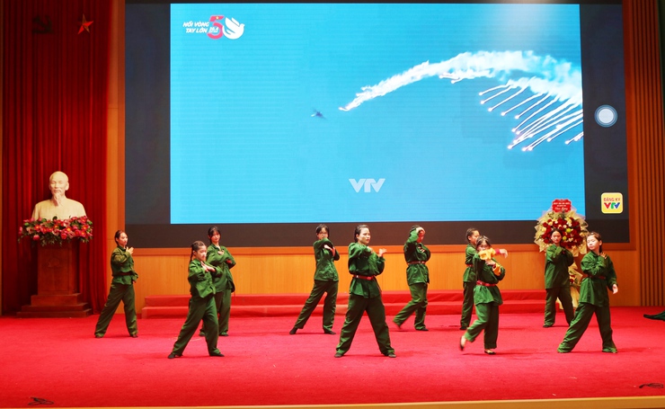 "Dưới Cờ Đảng Quang Vinh – Quê Hương Rạng Rỡ Tương Lai": Dấu Ấn Văn Hóa Mới Từ Quốc Oai- Ảnh 29.