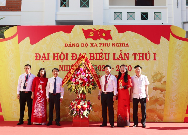 Đại hội đại biểu Đảng bộ xã Phú Nghĩa lần thứ I, nhiệm kỳ 2025 – 2030 diễn ra thành công tốt đẹp
- Ảnh 25.