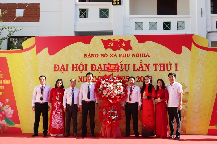 Đại hội đại biểu Đảng bộ xã Phú Nghĩa lần thứ I, nhiệm kỳ 2025 – 2030 diễn ra thành công tốt đẹp
- Ảnh 23.