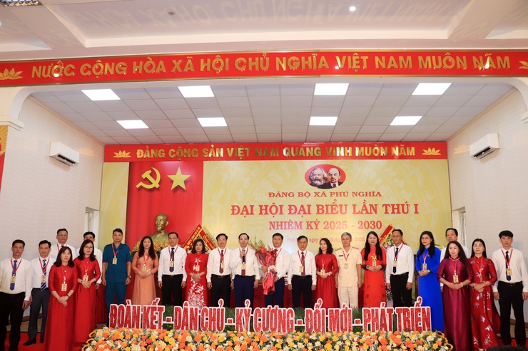 Đại hội đại biểu Đảng bộ xã Phú Nghĩa lần thứ I, nhiệm kỳ 2025 – 2030 diễn ra thành công tốt đẹp
- Ảnh 14.