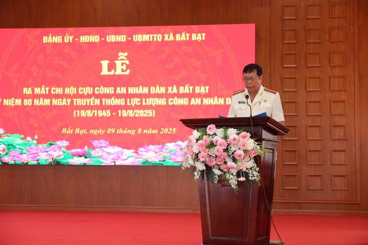 Lễ công bố quyết định thành lập Chi hội Cựu Công an nhân dân xã Bất Bạt và Kỷ niệm 80 năm ngày truyền thống lực lượng Công an nhân dân (19/8/1945 - 19/8/2025)- Ảnh 4.