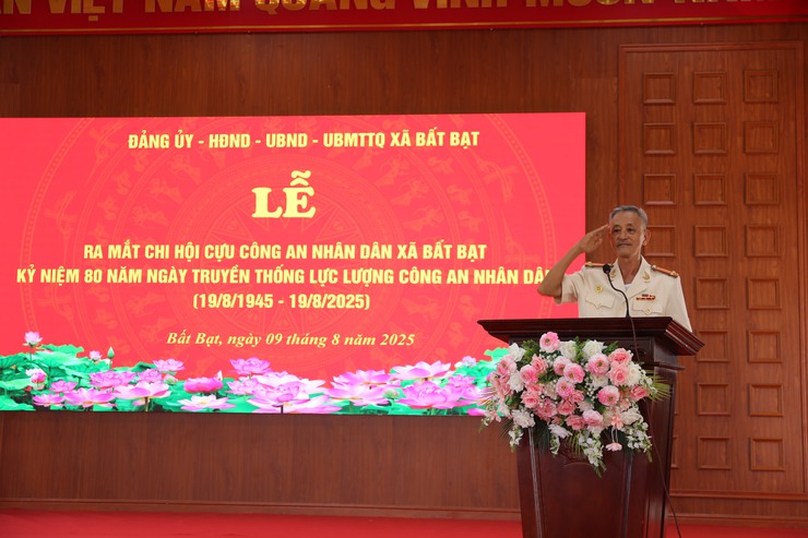 Lễ công bố quyết định thành lập Chi hội Cựu Công an nhân dân xã Bất Bạt và Kỷ niệm 80 năm ngày truyền thống lực lượng Công an nhân dân (19/8/1945 - 19/8/2025)- Ảnh 5.