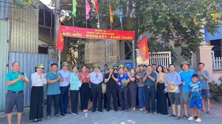 Nhân dân ngõ 3, thôn Bướm hiến đất mở đường góp sức dựng xây quê hương- Ảnh 2.