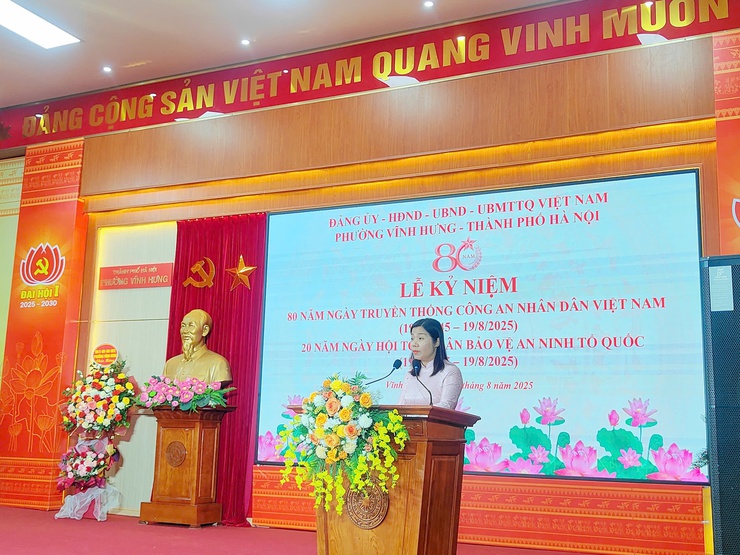 ĐẢNG ỦY – HĐND -UBND – UBMTTQ PHƯỜNG VĨNH HƯNG TỔ CHỨC LỄ KỶ NIỆM 80 NĂM NGÀY TRUYỀN THỐNG CAND VIỆT NAM,  20 NĂM NGÀY HỘI TOÀN DÂN BẢO VỆ AN NINH TỔ QUỐC- Ảnh 5.
