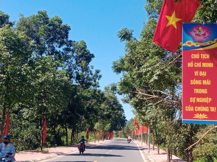 Đại hội Đảng bộ xã Hương Sơn lần thứ nhất hướng tới phát triển bền vững và toàn diện- Ảnh 6.