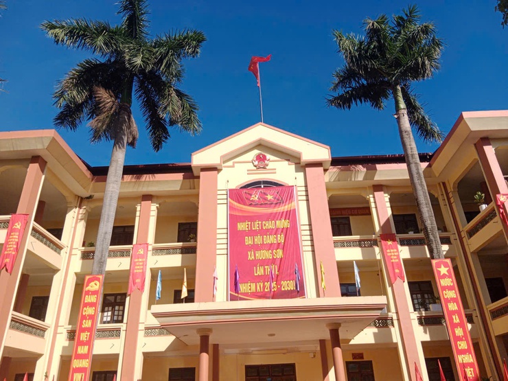 Đại hội Đảng bộ xã Hương Sơn lần thứ nhất hướng tới phát triển bền vững và toàn diện- Ảnh 4.