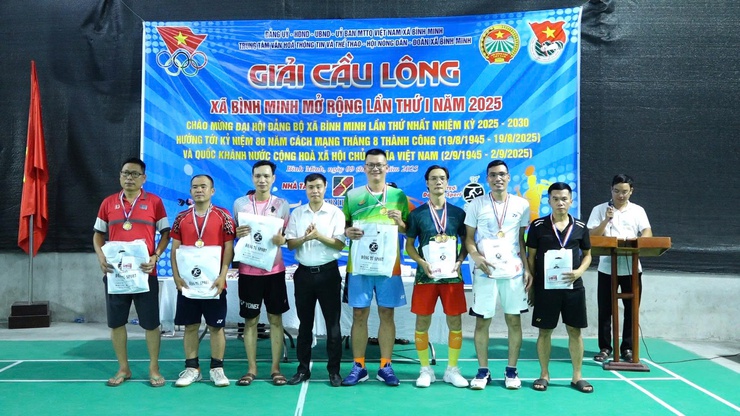 Khai mạc Giải cầu lông Chào mừng Đại hội Đảng bộ xã Bình Minh lần thứ I, nhiệm kỳ 2025- 2030- Ảnh 7.