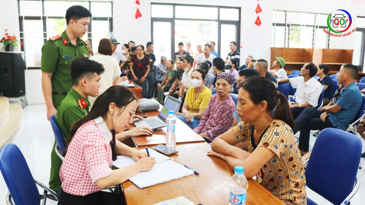 Quốc Oai: Đẩy nhanh tiến độ chi trả quà Tết độc lập cho nhân dân trên địa bàn- Ảnh 10.