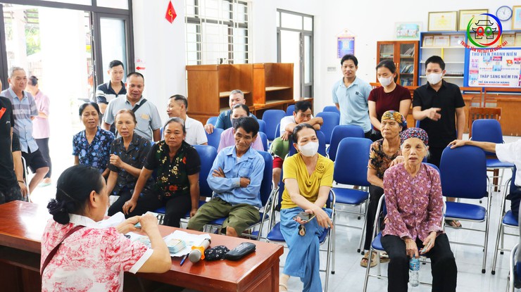 Quốc Oai: Đẩy nhanh tiến độ chi trả quà Tết độc lập cho nhân dân trên địa bàn- Ảnh 14.