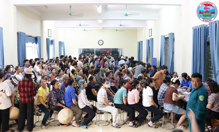 Xã Hưng Đạo triển khai chi trả quà tặng nhân dân nhân dịp Quốc khánh 2/9- Ảnh 1.