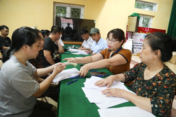Xã Chương Dương chi trả 5,7 tỷ đồng tiền quà Quốc khánh 2/9 cho Nhân dân- Ảnh 4.