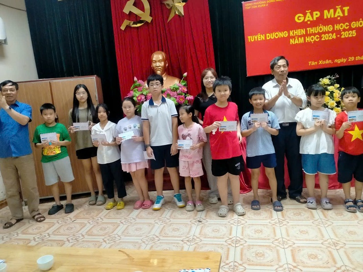 PHƯỜNG ĐÔNG NGẠC CÓ NHIỀU HOẠT ĐỘNG CHÀO MỪNG 80 NĂM CÁCH MẠNG THÁNG TÁM THÀNH CÔNG (19/8/1945 – 19/8/2025), QUỐC KHÁNH NƯỚC CỘNG HÒA XHCN VIỆT NAM (02/9/1945 – 02/9/2025)- Ảnh 19.