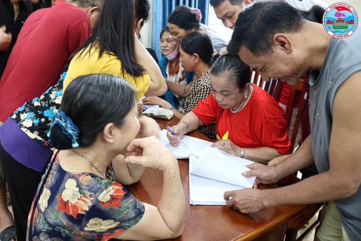 Xã Hưng Đạo triển khai chi trả quà tặng nhân dân nhân dịp Quốc khánh 2/9- Ảnh 5.