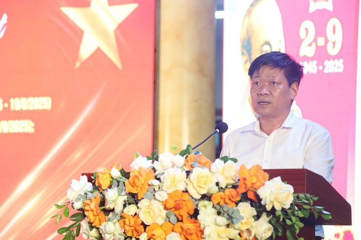 Tưng bừng chương trình nghệ thuật "Tôi yêu Việt Nam" chào mừng 80 năm Quốc khánh tại xã Quang Minh- Ảnh 5.