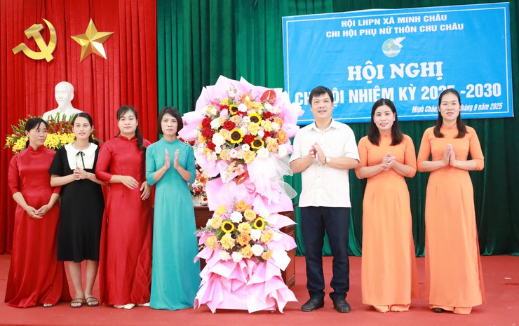 Hội nghị Chi hội Phụ nữ thôn Chu Chàng và Chu Châu: Đoàn kết, sáng tạo, xây dựng tổ chức Hội vững mạnh- Ảnh 1.