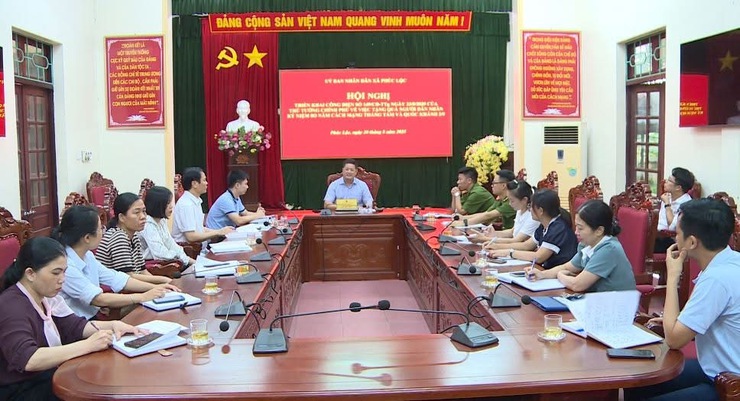 Xã Phúc Lộc cơ bản hoàn thành chi trả quà 2/9 của Chính phủ đúng tiến độ, người dân đồng tình, phấn khởi- Ảnh 1.