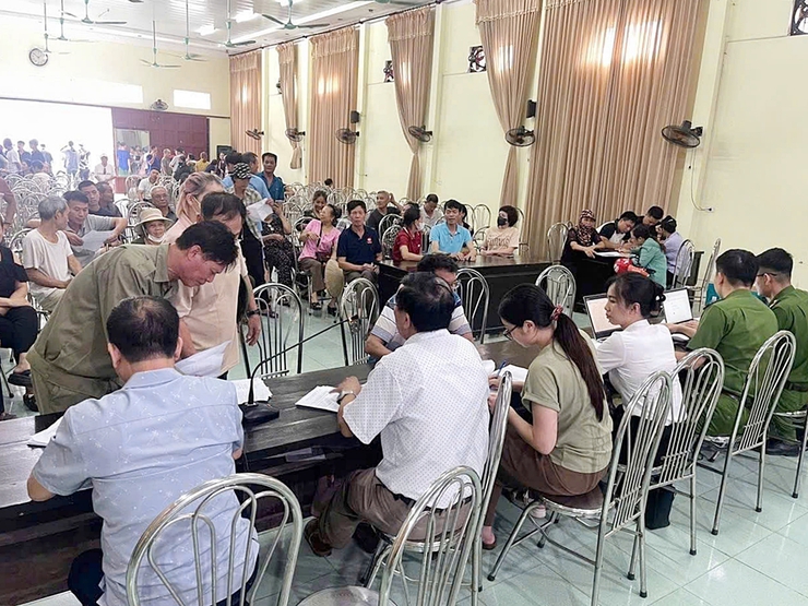 Nhân dân trên địa bàn xã Xuân Mai hân hoan nhận quà nhân dịp tết độc lập năm 2025- Ảnh 4. Nhân dân trên địa bàn xã Xuân Mai hân hoan nhận quà nhân dịp tết độc lập năm 2025- Ảnh 4.